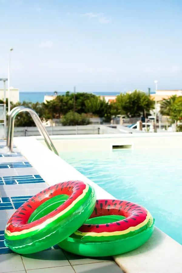 Elegant Apartment In Alcamo Marina 90 M² With Shared Pool