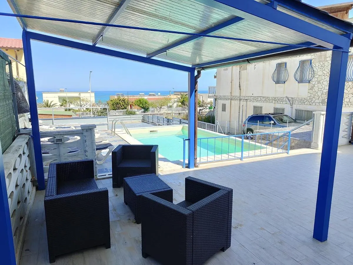 Elegant Apartment In Alcamo Marina 90 M² With Shared Pool
